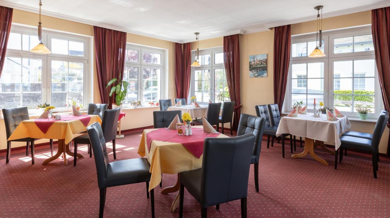 Hotel Am Wariner Warin